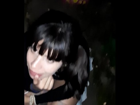 ❤️ Op der Strooss geschwollen Penis am Austausch fir Séissegkeeten Sexvideo bei eis lb.epicshowdown.top ️❤